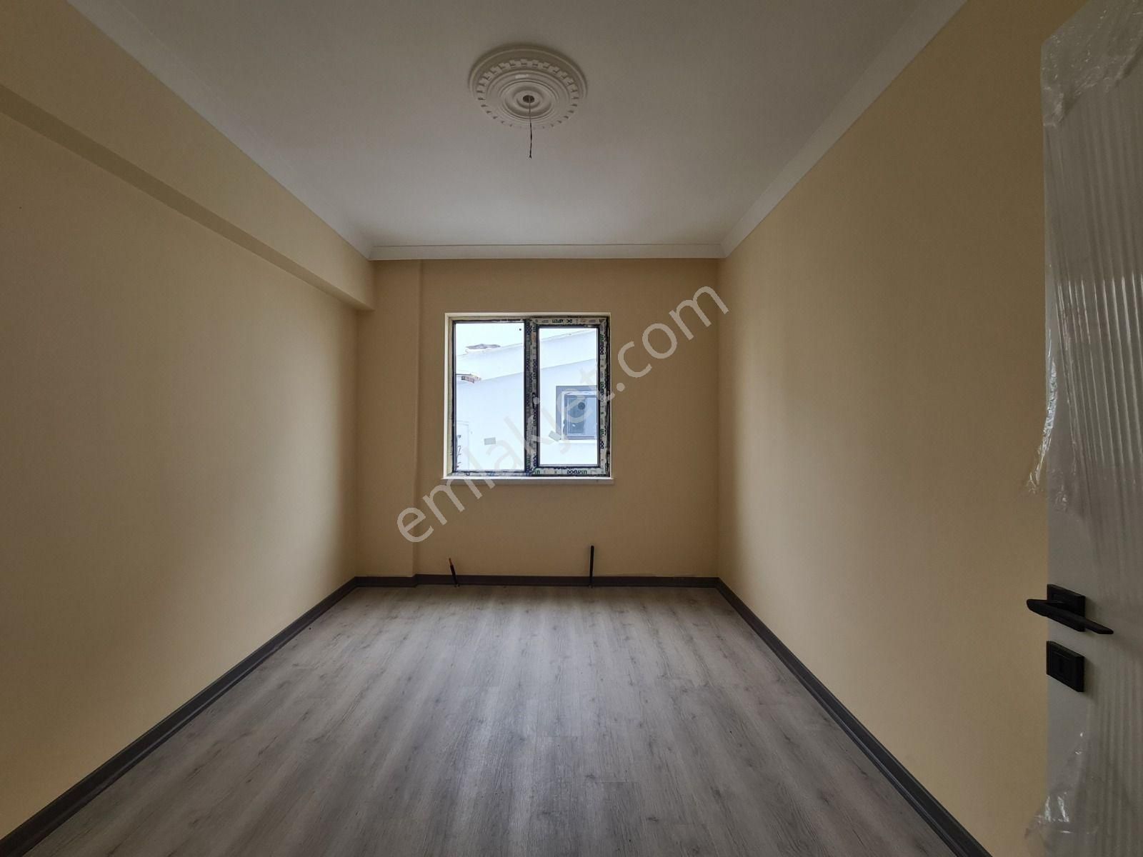 Estergon Cad. Paraleli 3.kat Konumlu Sıfır Binada Köşe 3+1 Daire - Görsel 14