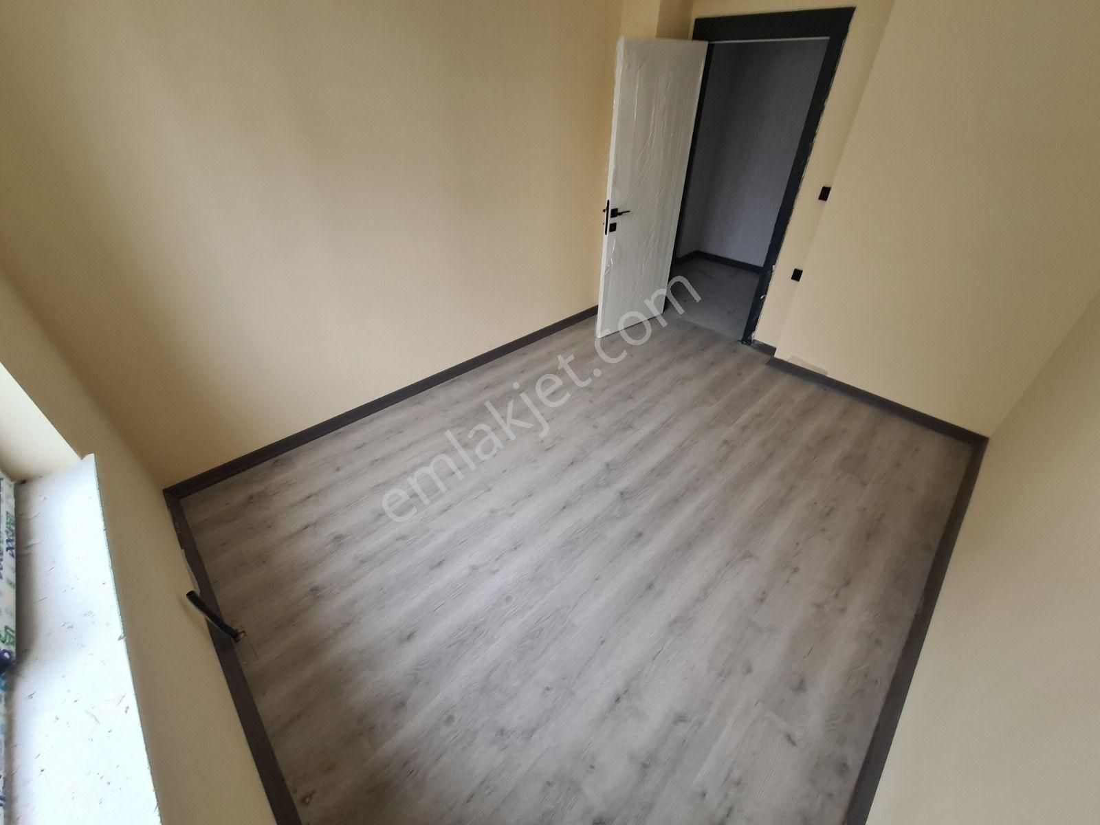 Estergon Cad. Paraleli 3.kat Konumlu Sıfır Binada Köşe 3+1 Daire - Görsel 16