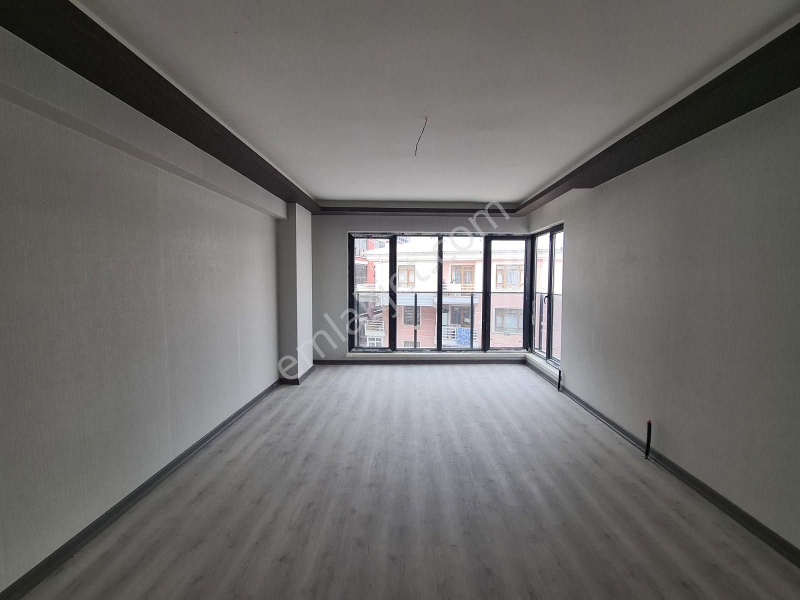 Estergon Cad. Paraleli 3.kat Konumlu Sıfır Binada Köşe 3+1 Daire - Görsel 9