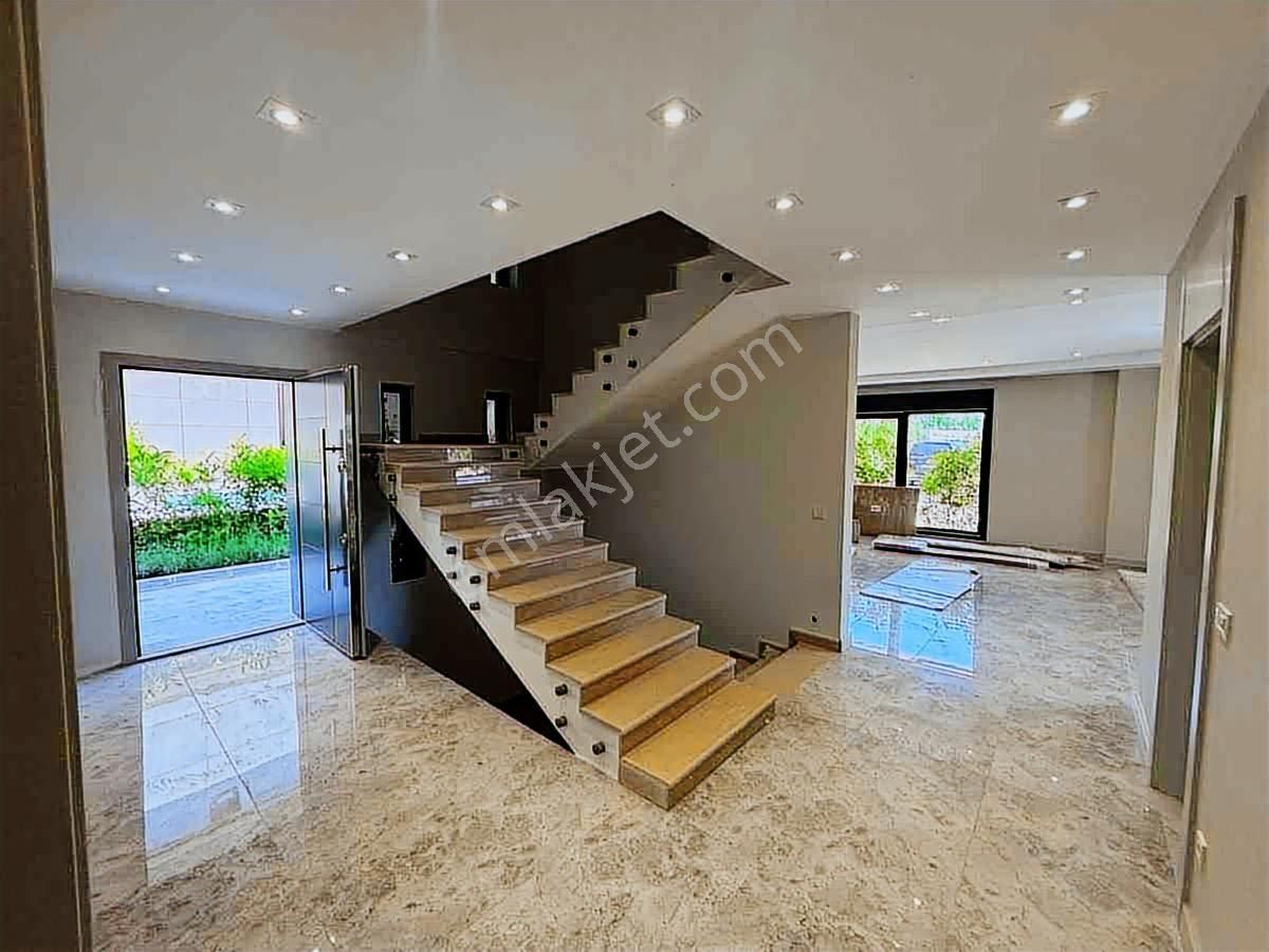 447 M² Lüks Vılla | 5+1, Müstakıl Havuzlu, 190 M² Teraslı - Görsel 5