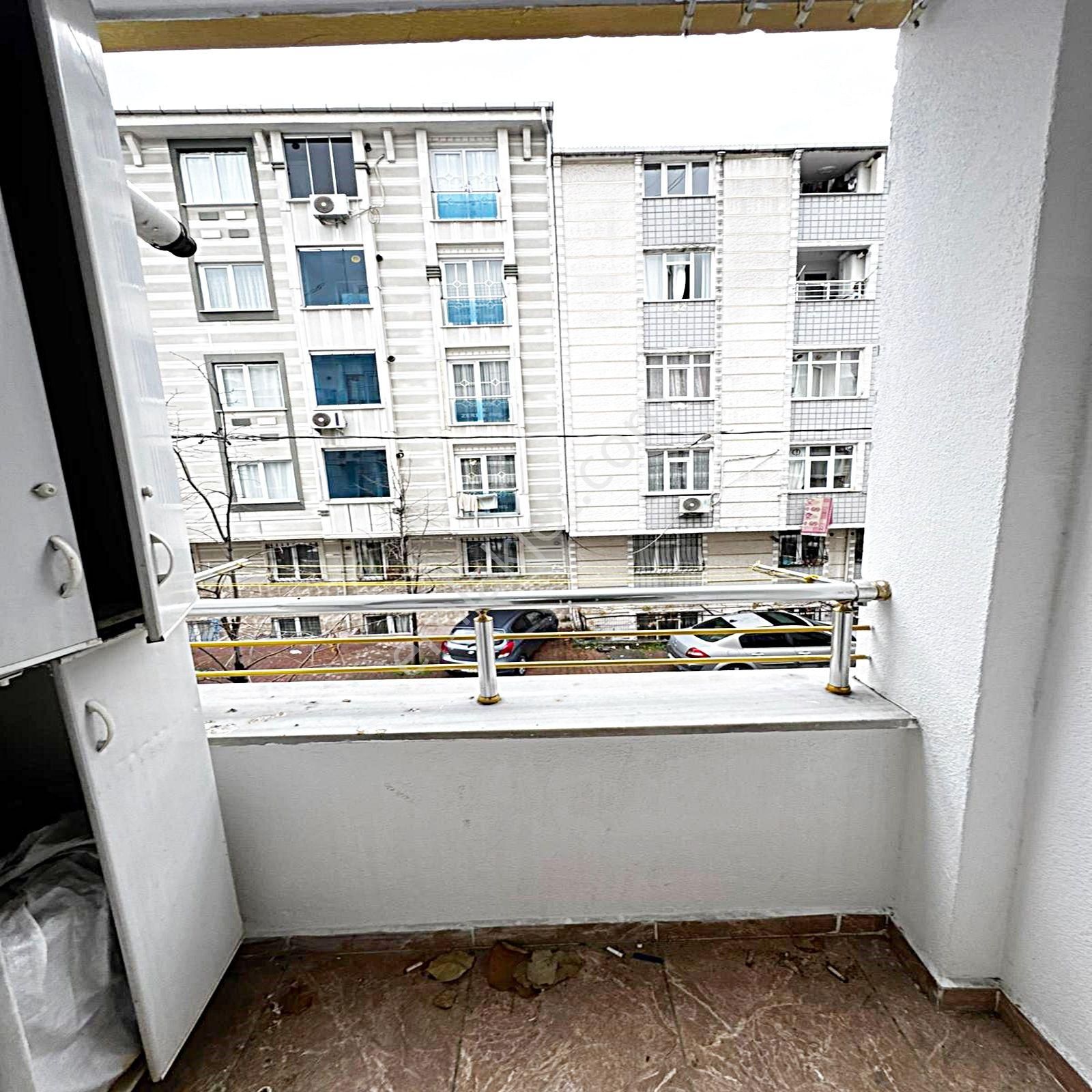 Metrobüse Yakın Ultra Dekorlu Kulanışlı 2+1 Temiz Satılık Daire - Görsel 17