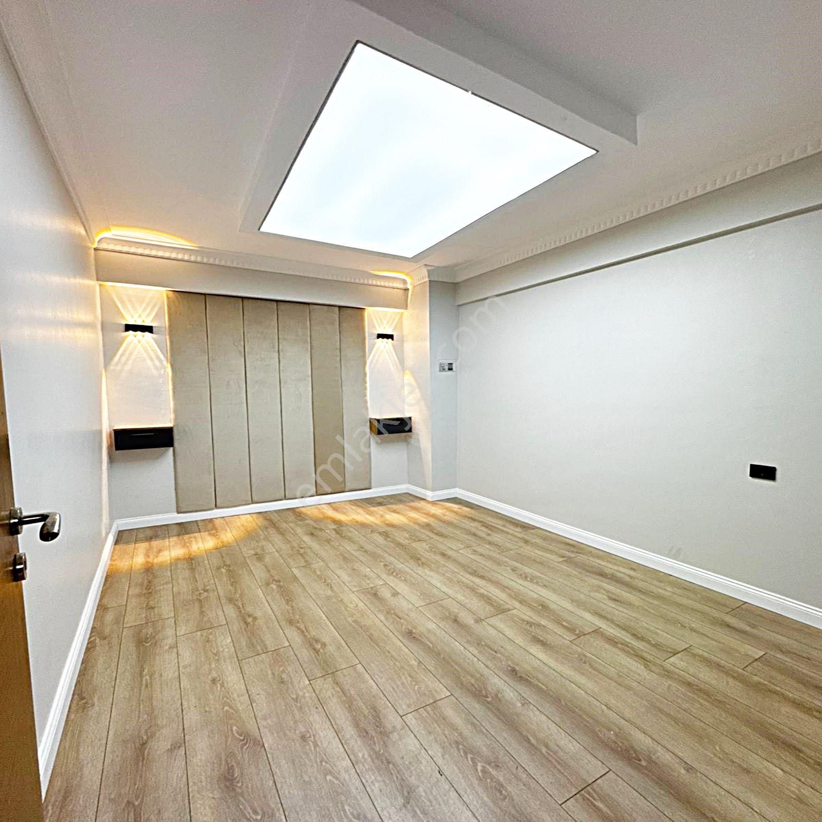 Metrobüse Yakın Ultra Dekorlu Kulanışlı 2+1 Temiz Satılık Daire - Görsel 16