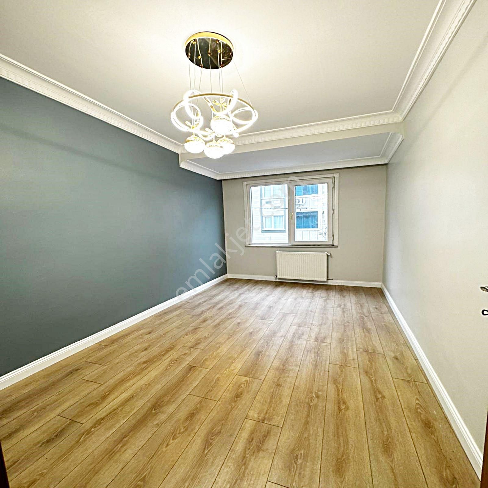 Metrobüse Yakın Ultra Dekorlu Kulanışlı 2+1 Temiz Satılık Daire - Görsel 20