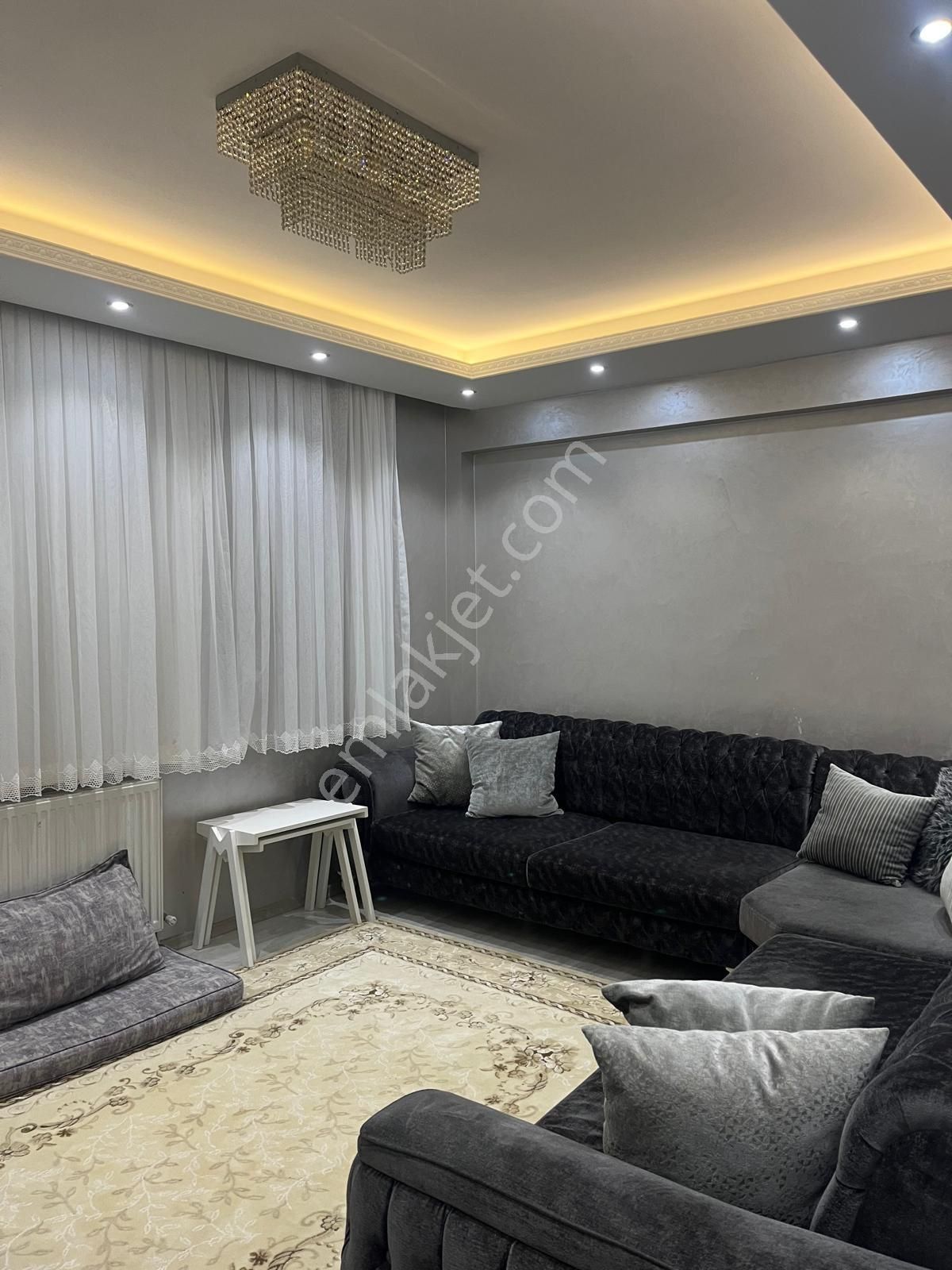 Özel Dekorlu 3+1 Yeni Bina 180m2 Otoparklı Asansörlü Full Eşyalı Acil Satılık - Görsel 13