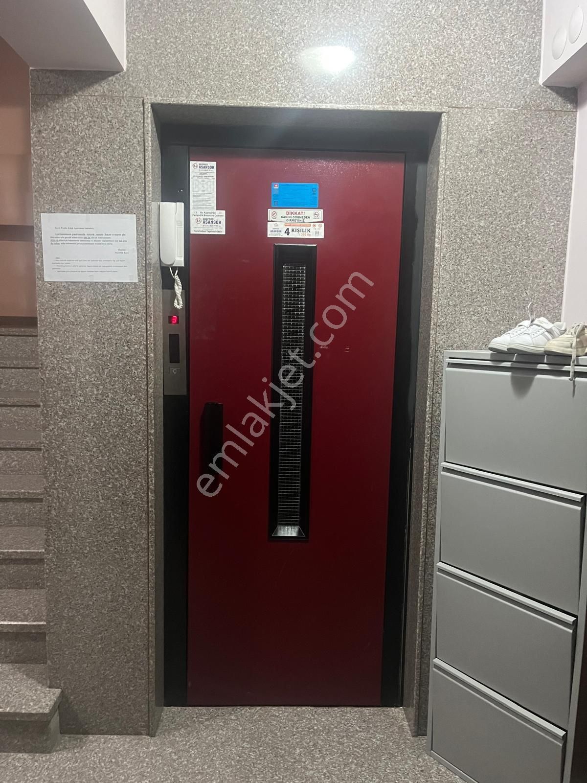 Özel Dekorlu 3+1 Yeni Bina 180m2 Otoparklı Asansörlü Full Eşyalı Acil Satılık - Görsel 15