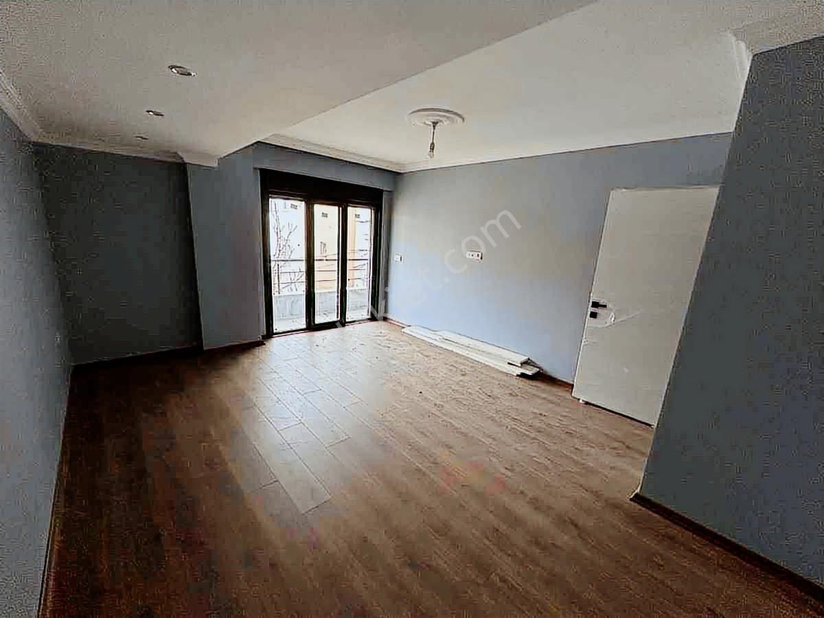 Silivri Gümüşyakada Satılık Havuzlu Sıfır Ve İskanlı Villa - Görsel 2