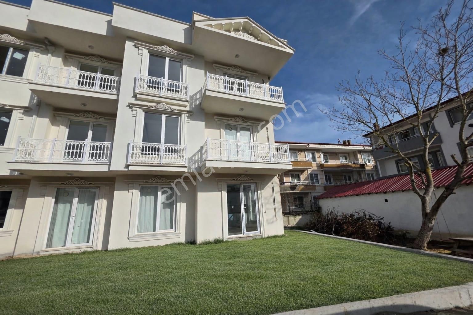 Hayatın Her Anı Hediyedir Çünkü Siz Degerlisiniz - Görsel 3