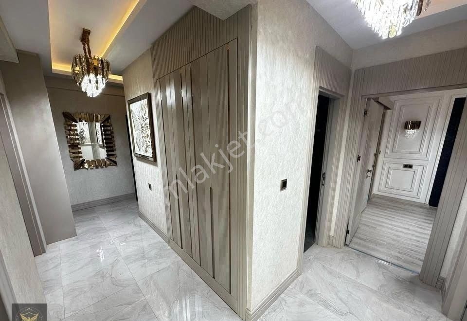 Beylikdüzü Hasırcılar Avm Arkasında Evebeyn Banyolu 2+1 Arakat Daire - Görsel 17