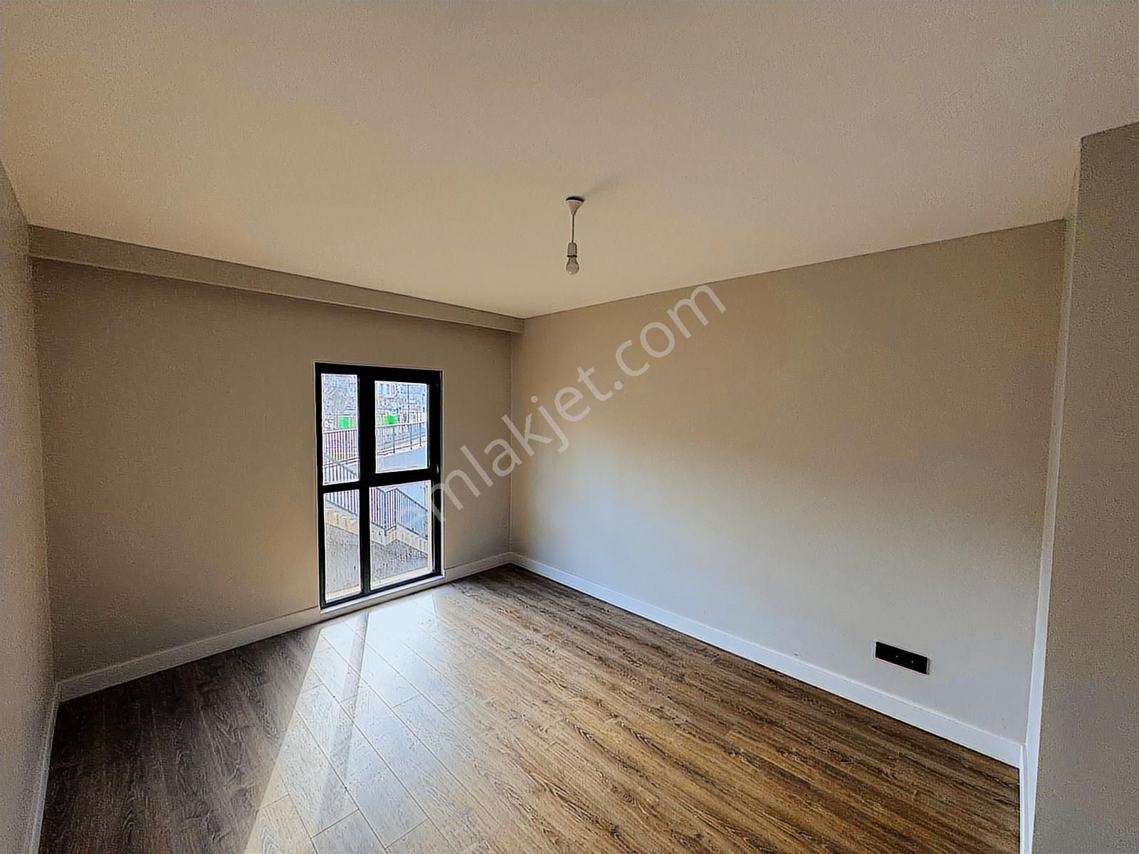 Remax Anı 'dan Yeni Çamlıca Toki Evleri 'nde 2+1 Kiralık Daire - Görsel 23