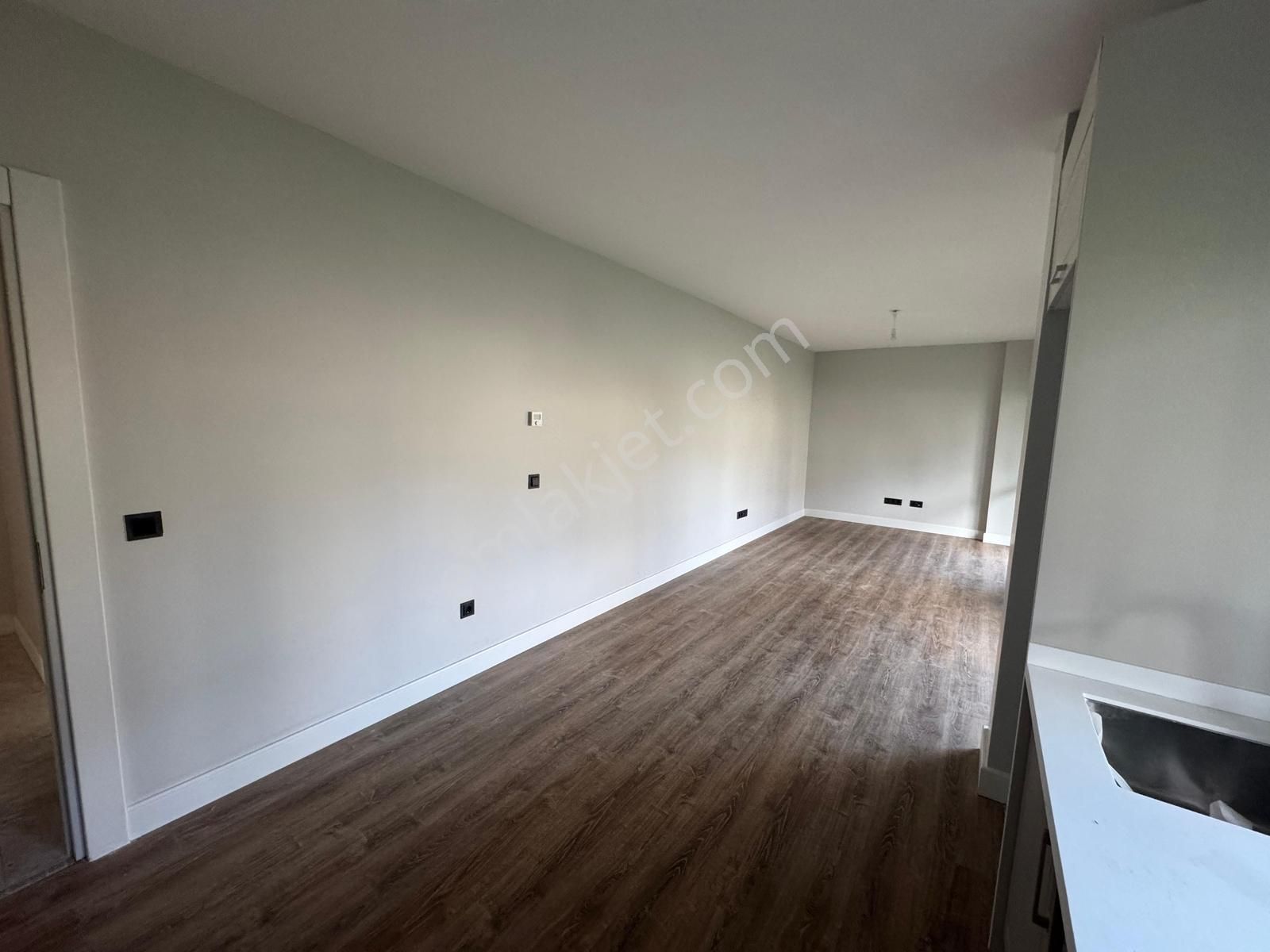 Remax Anı 'dan Yeni Çamlıca Toki Evleri 'nde 2+1 Kiralık Daire - Görsel 6