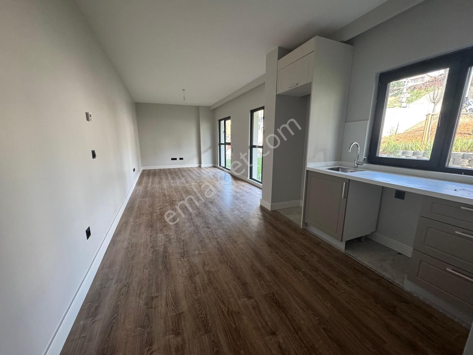 Remax Anı 'dan Yeni Çamlıca Toki Evleri 'nde 2+1 Kiralık Daire - Görsel 4