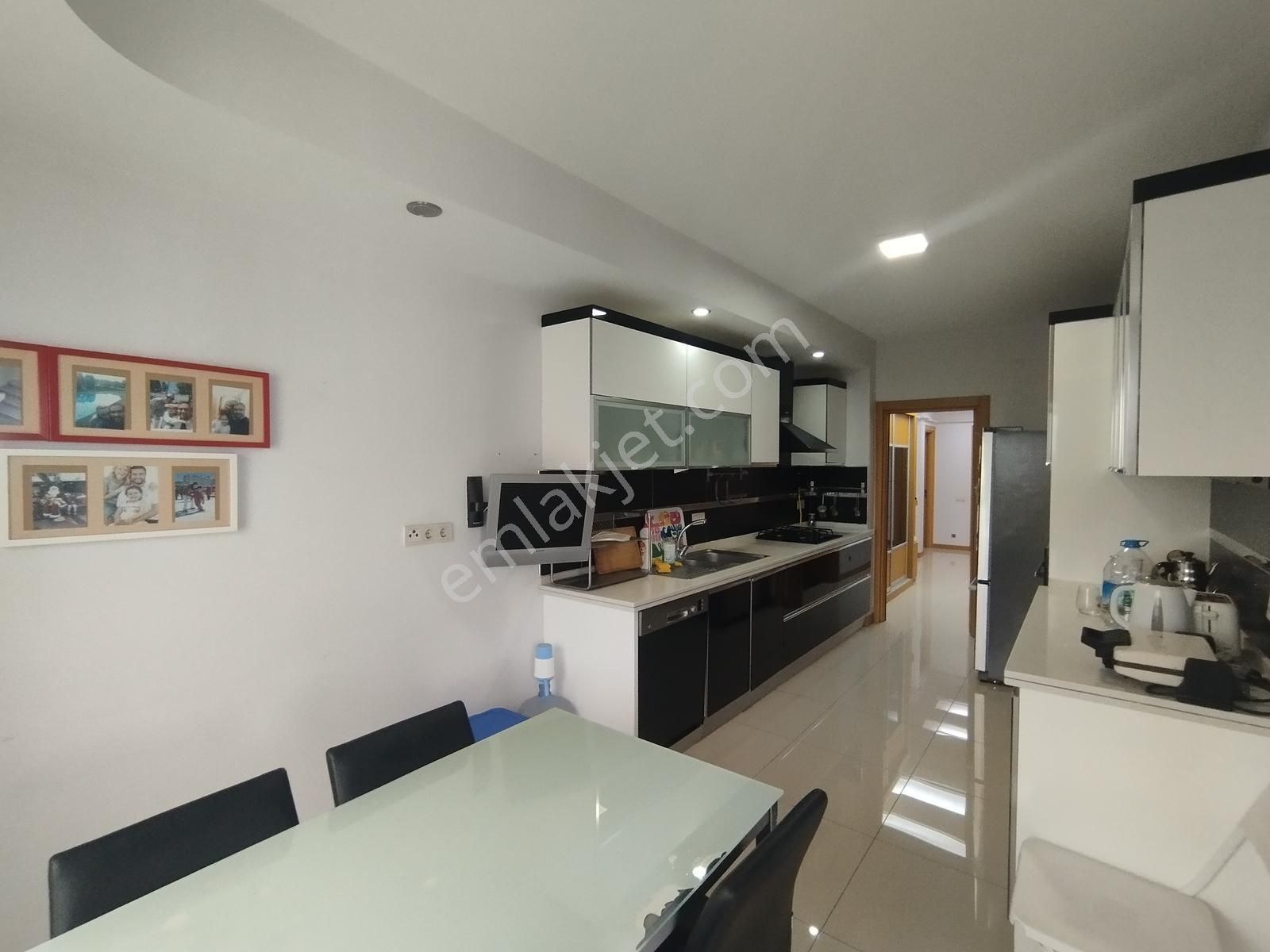 Bornova Evka 3'te Satılık Lüx 3+1 Daire - Görsel 2