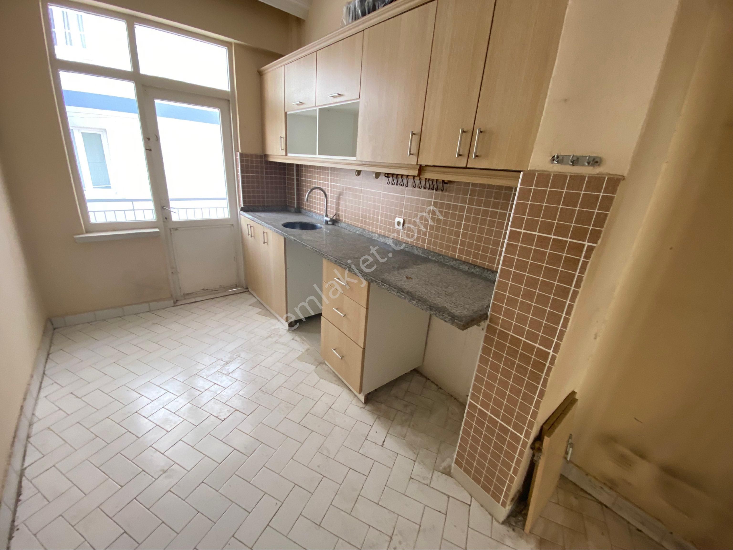 Altındağ Mah.de 3+1 Daire 20.000 Tl.ye Kiralık. - Görsel 16