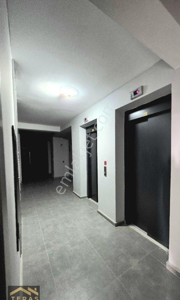 Teras Gayrimenkul'den Şehir Merkezinde Avm Arkası İlkem İş Merkezinde Kiralık Ofisimiz - Görsel 2
