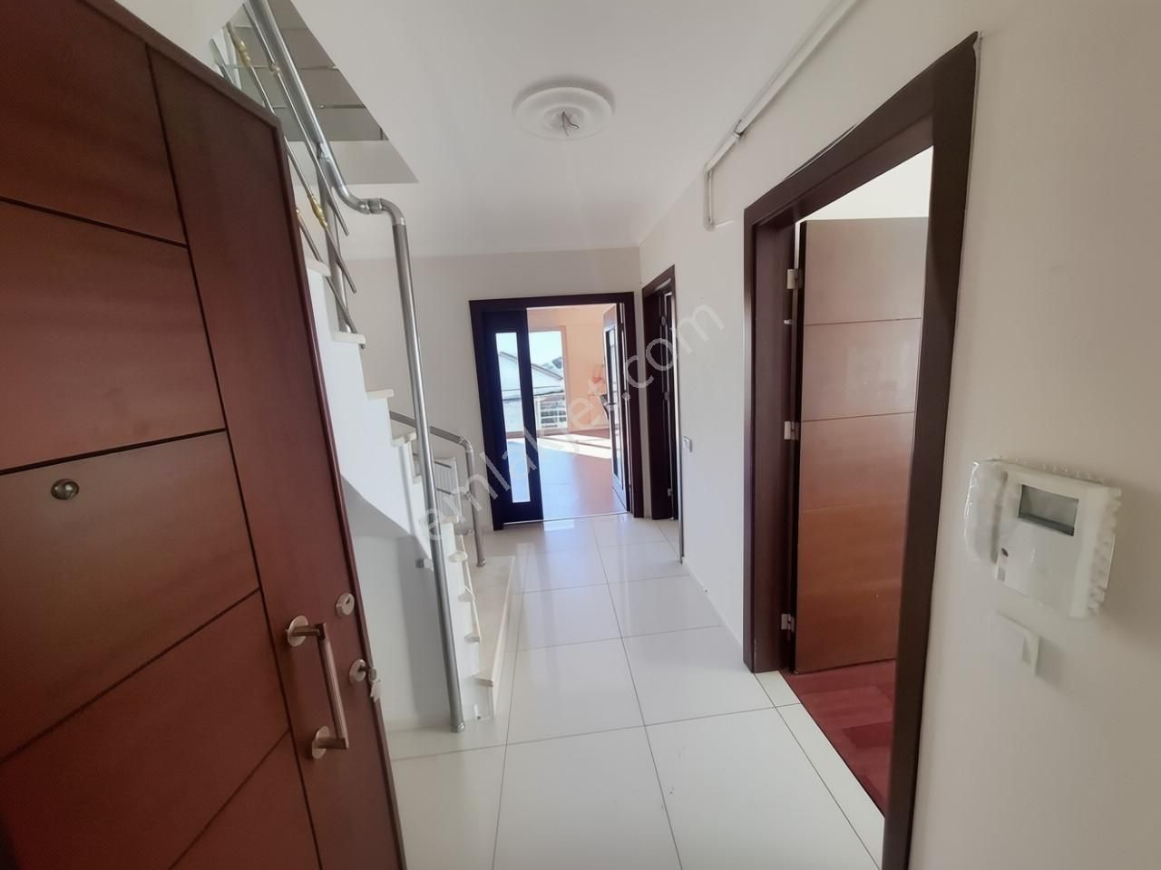 Üçevlerde Geniş 5+1 Dubleks Üstten Girişli, Ekstra Yaşam Alanlı - Görsel 10