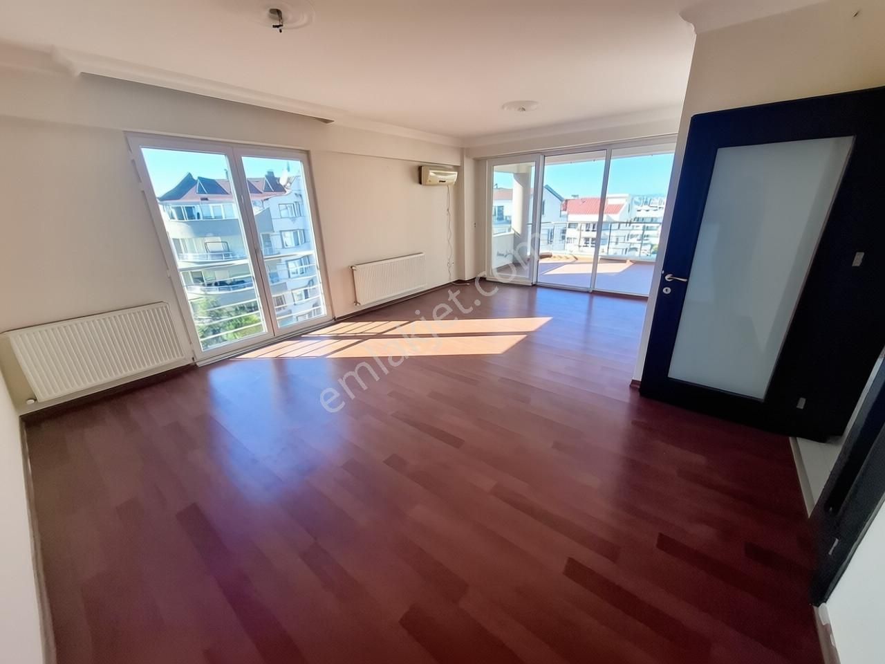 Üçevlerde Geniş 5+1 Dubleks Üstten Girişli, Ekstra Yaşam Alanlı - Görsel 9