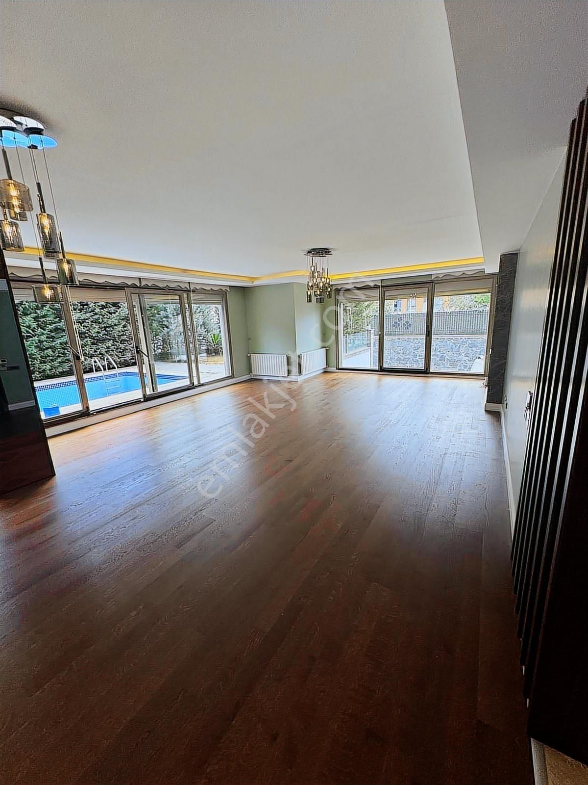 İstanbul Bahçeşehir Yonca Villaparkta Ultra Lüks 8+2 Villa - Görsel 9