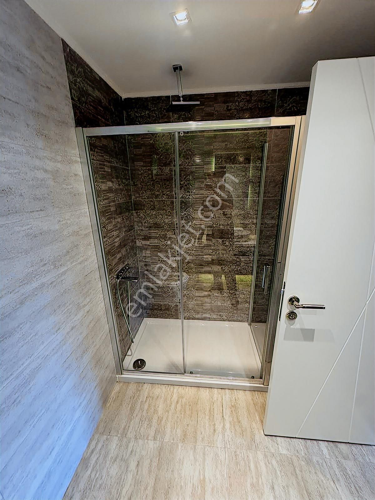 İstanbul Bahçeşehir Yonca Villaparkta Ultra Lüks 8+2 Villa - Görsel 15