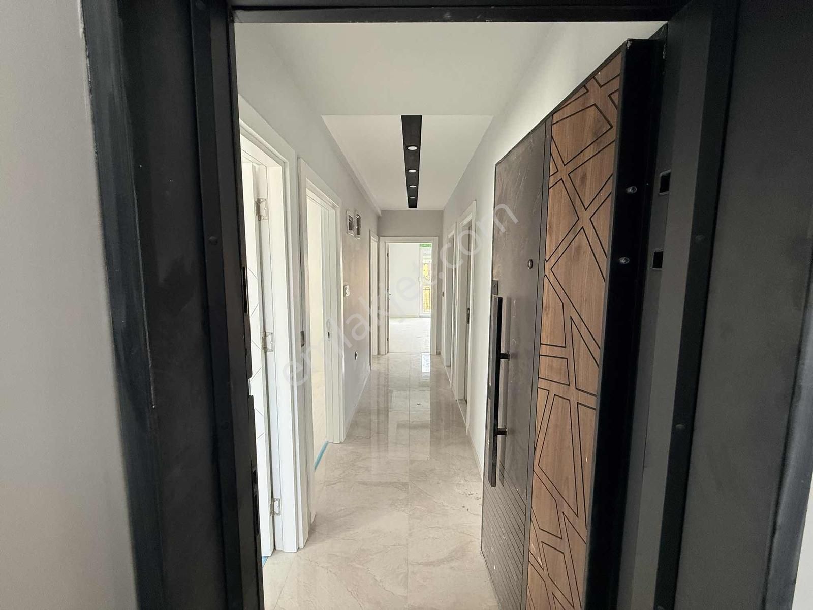 Sinanefendi Eml'den Çamlıbel'de Ayrı Mutfaklı Arakat Fırsat 2+1 - Görsel 2