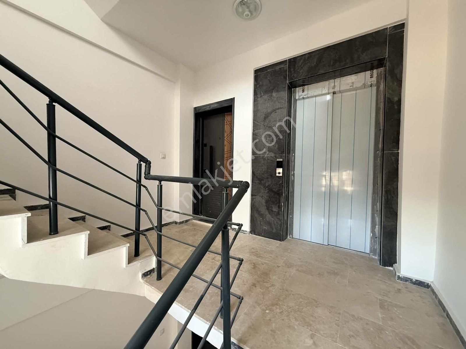 Sinanefendi Eml'den Çamlıbel'de Ayrı Mutfaklı Arakat Fırsat 2+1