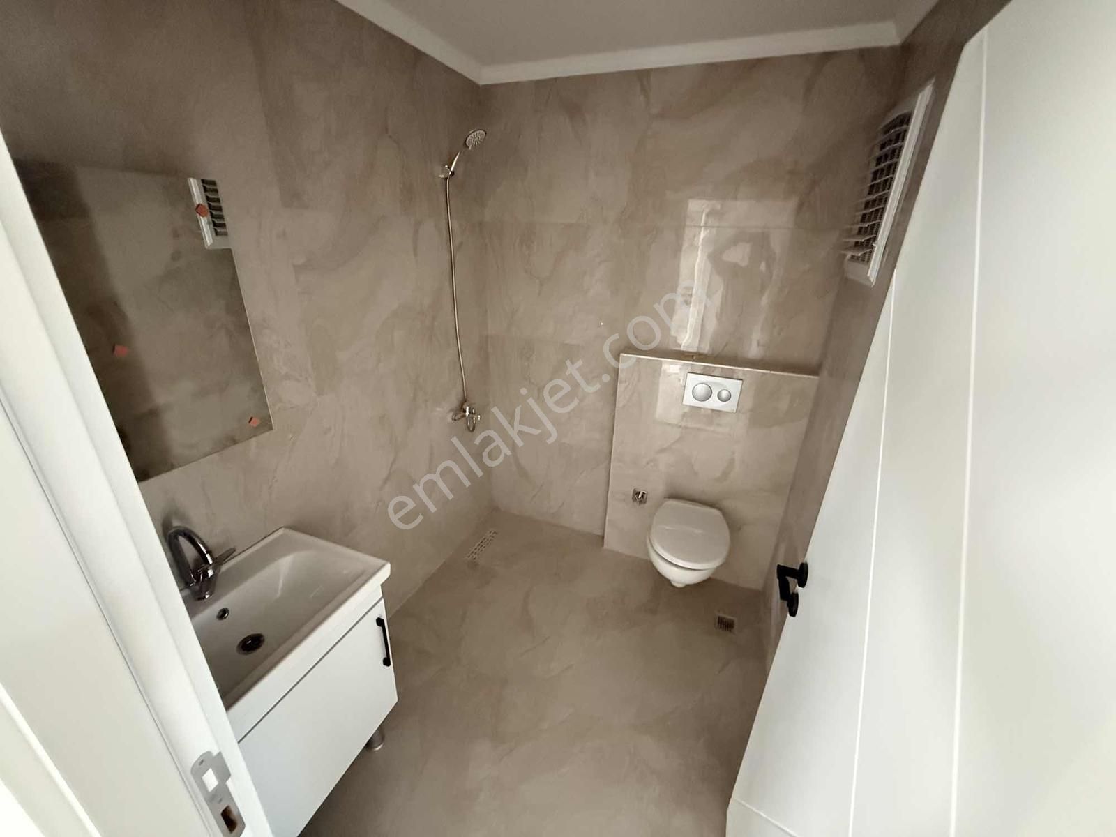 Sinanefendi Eml'den Çamlıbel'de Ayrı Mutfaklı Arakat Fırsat 2+1 - Görsel 5