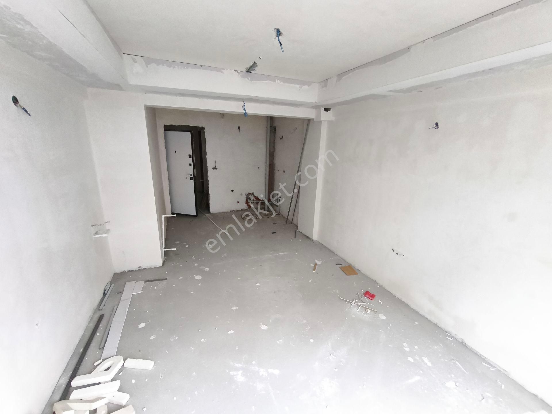 Yeşilyurt Hastane Yakını Sıfır 1+1 Yatırımlık Doğalgazlı Çift Cephe