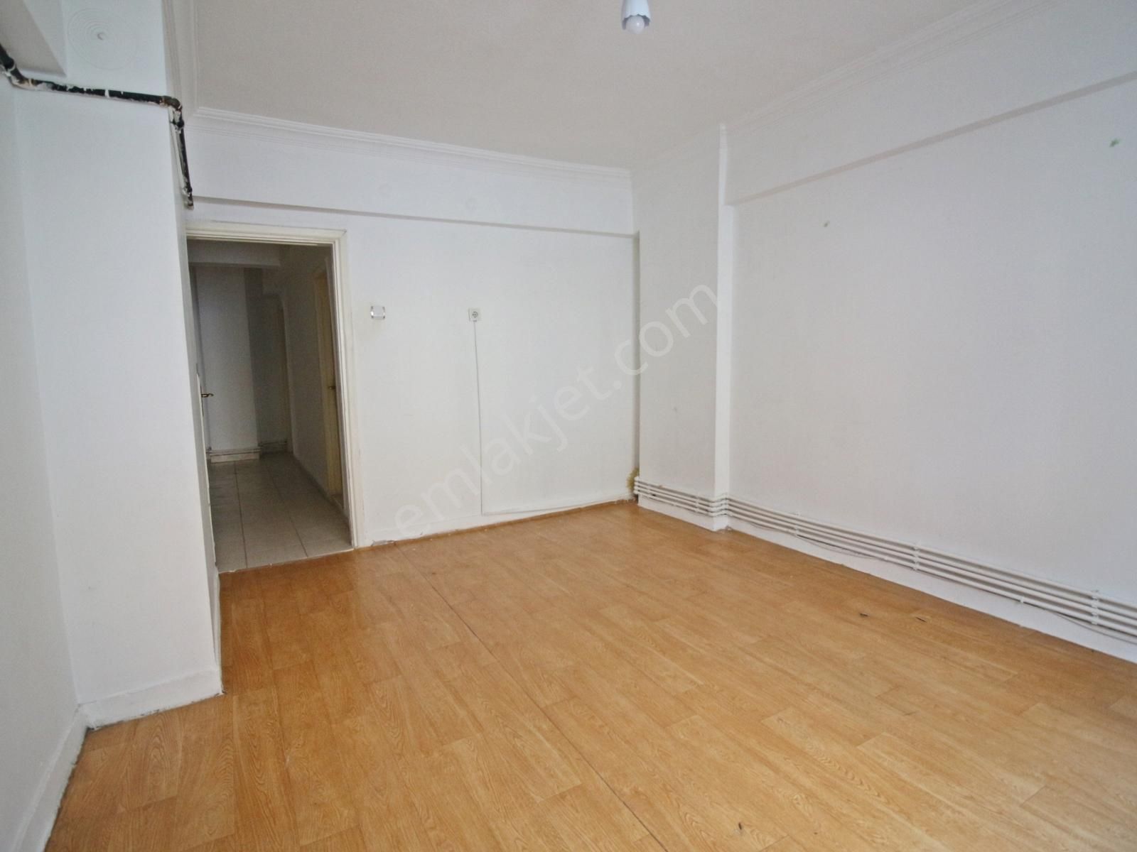 Sincan Merkez'de Konut Ve Ofise Uygun 3+1 Ara Kat Daire - Görsel 12