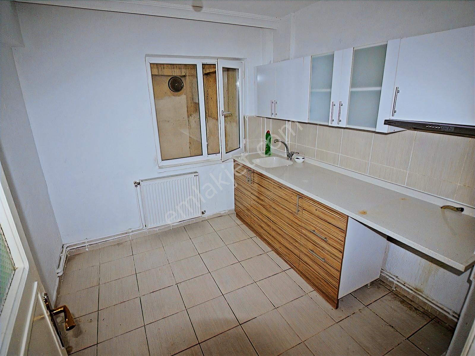 Sincan Merkez'de Konut Ve Ofise Uygun 3+1 Ara Kat Daire - Görsel 16