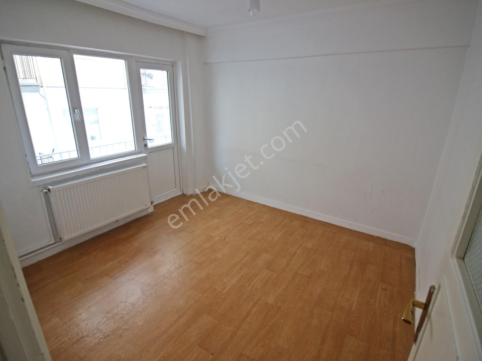 Sincan Merkez'de Konut Ve Ofise Uygun 3+1 Ara Kat Daire - Görsel 20