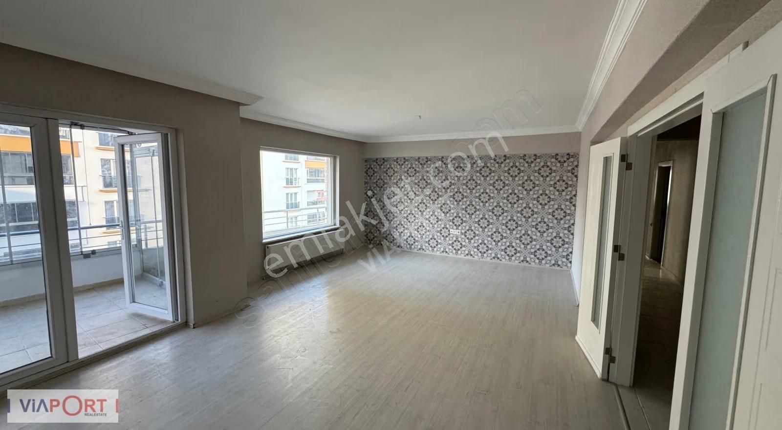 Etimesgut Piyade'de Cadde Üzeri, Geniş Peyzajlı, 140 M², 3+1