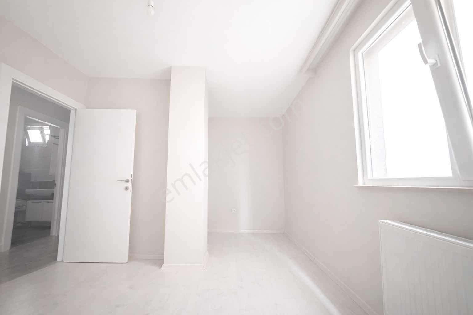 Sultanbeyli Adil Mahallesi,butik Sitede,boyalı,kiralık 2+1 Daire - Görsel 16