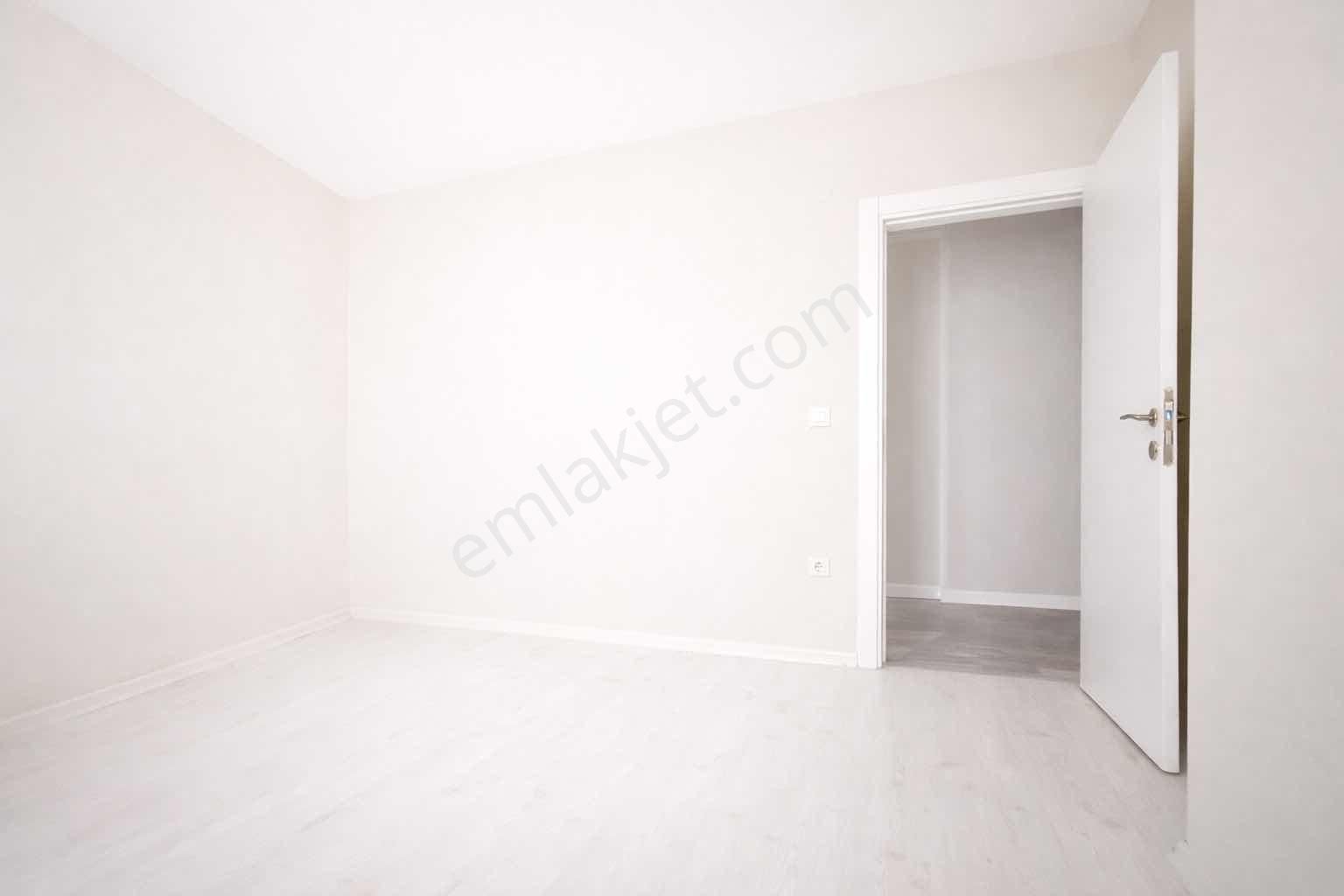 Sultanbeyli Adil Mahallesi,butik Sitede,boyalı,kiralık 2+1 Daire - Görsel 9