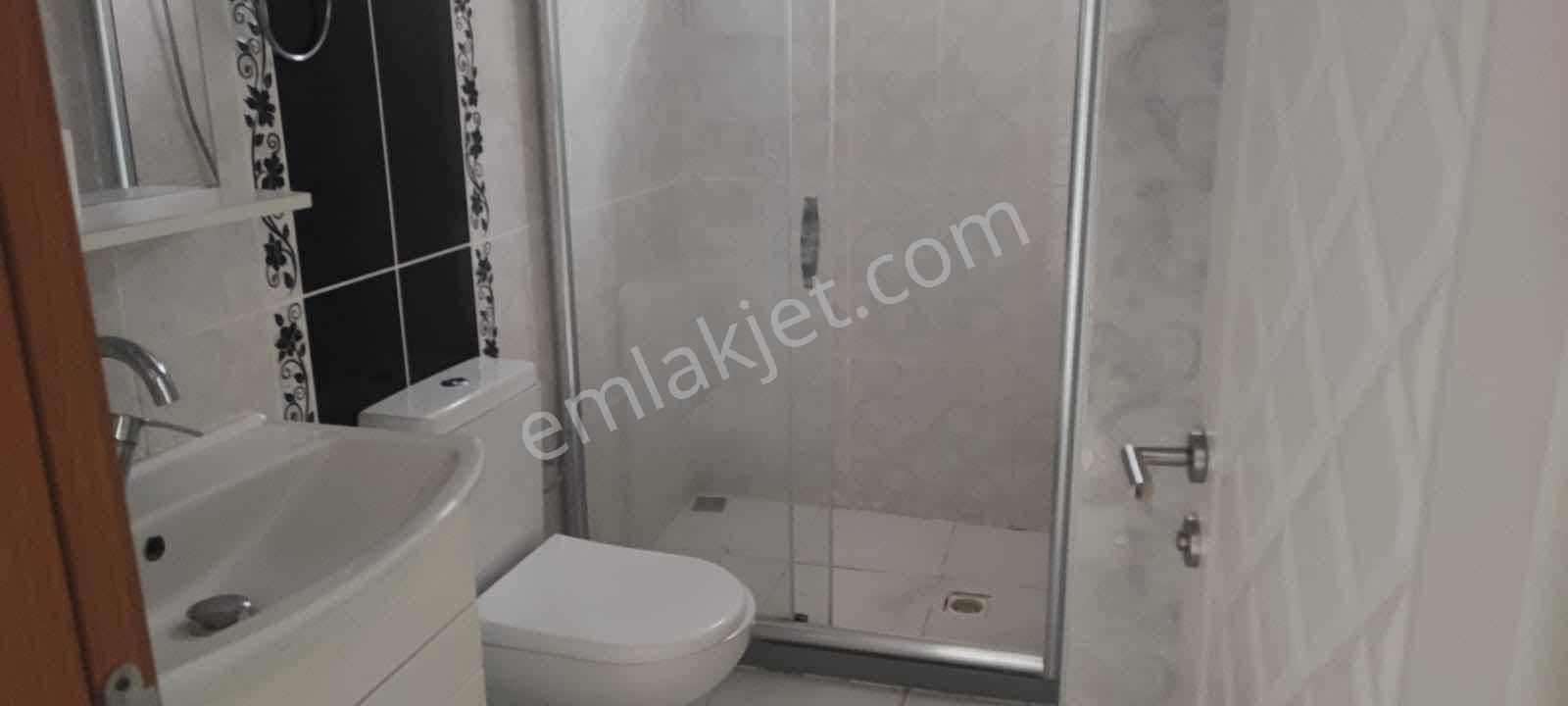 Siyavuşpaşada Asansörlü 2015 Yapımı 85m2 2+1 Kombili 3.kat Boş - Görsel 9