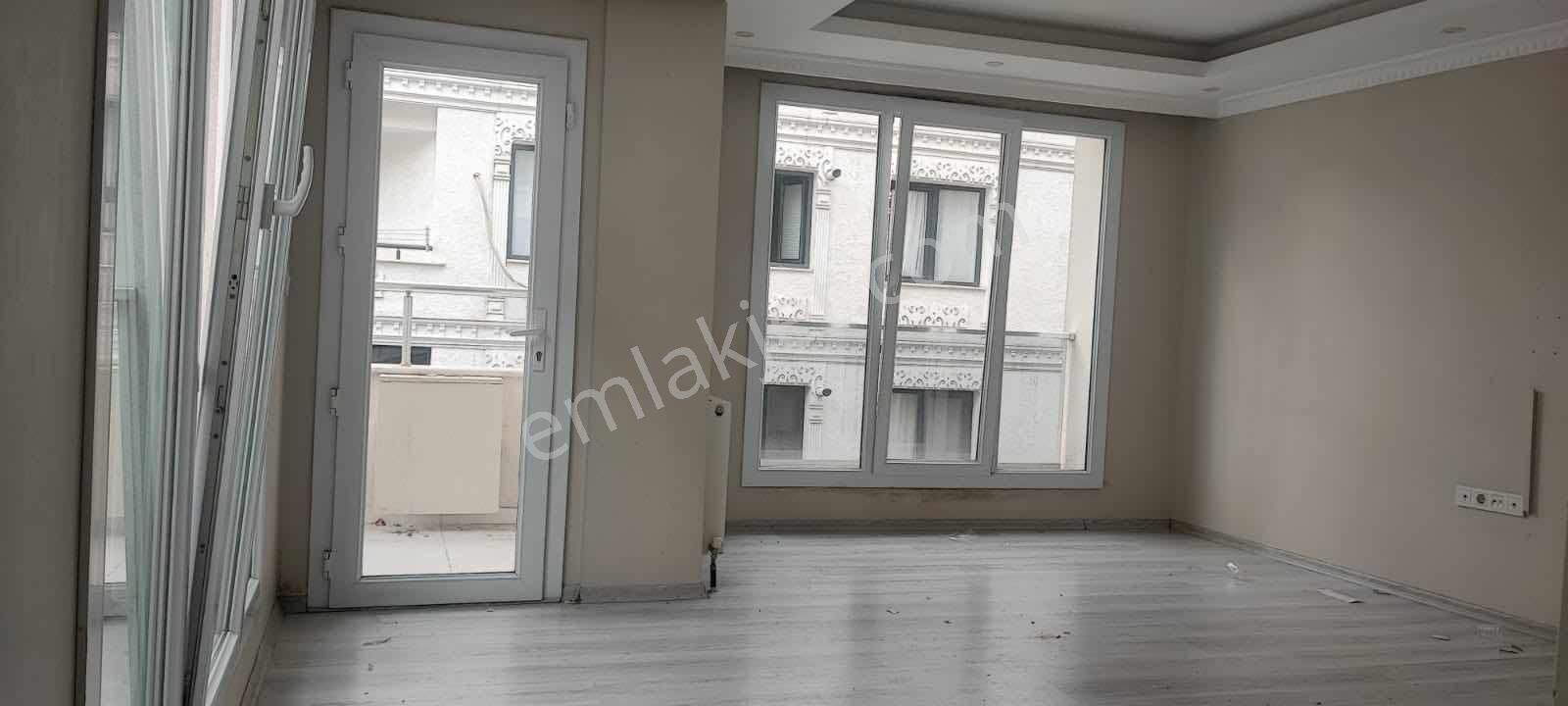 Siyavuşpaşada Asansörlü 2015 Yapımı 85m2 2+1 Kombili 3.kat Boş - Görsel 17