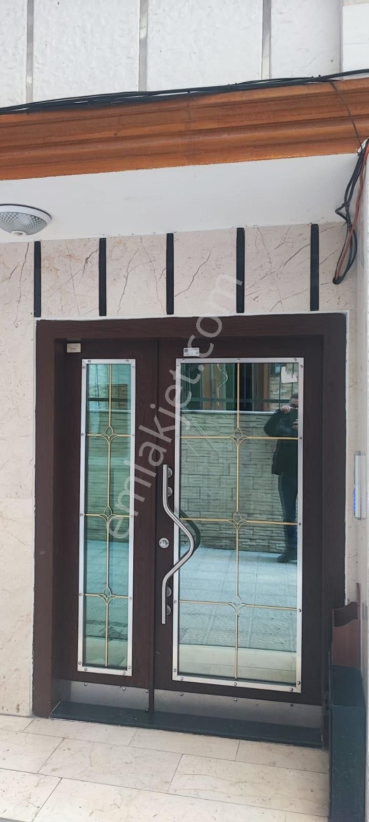 Siyavuşpaşada Asansörlü 2015 Yapımı 85m2 2+1 Kombili 3.kat Boş - Görsel 8