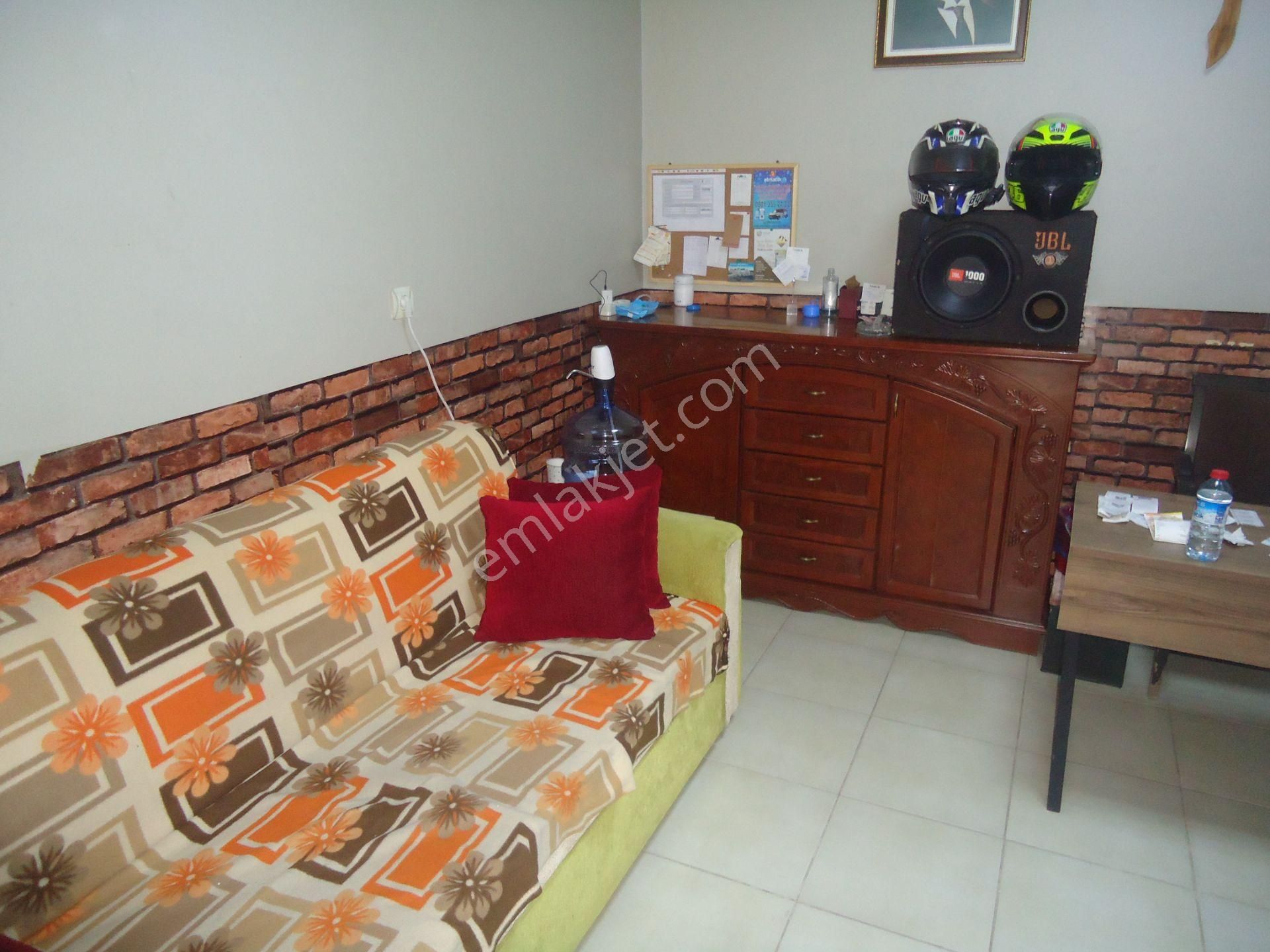 Krc'den Cadde Üzerinde Devren Satılık 70 M2 Dükkan - Görsel 9