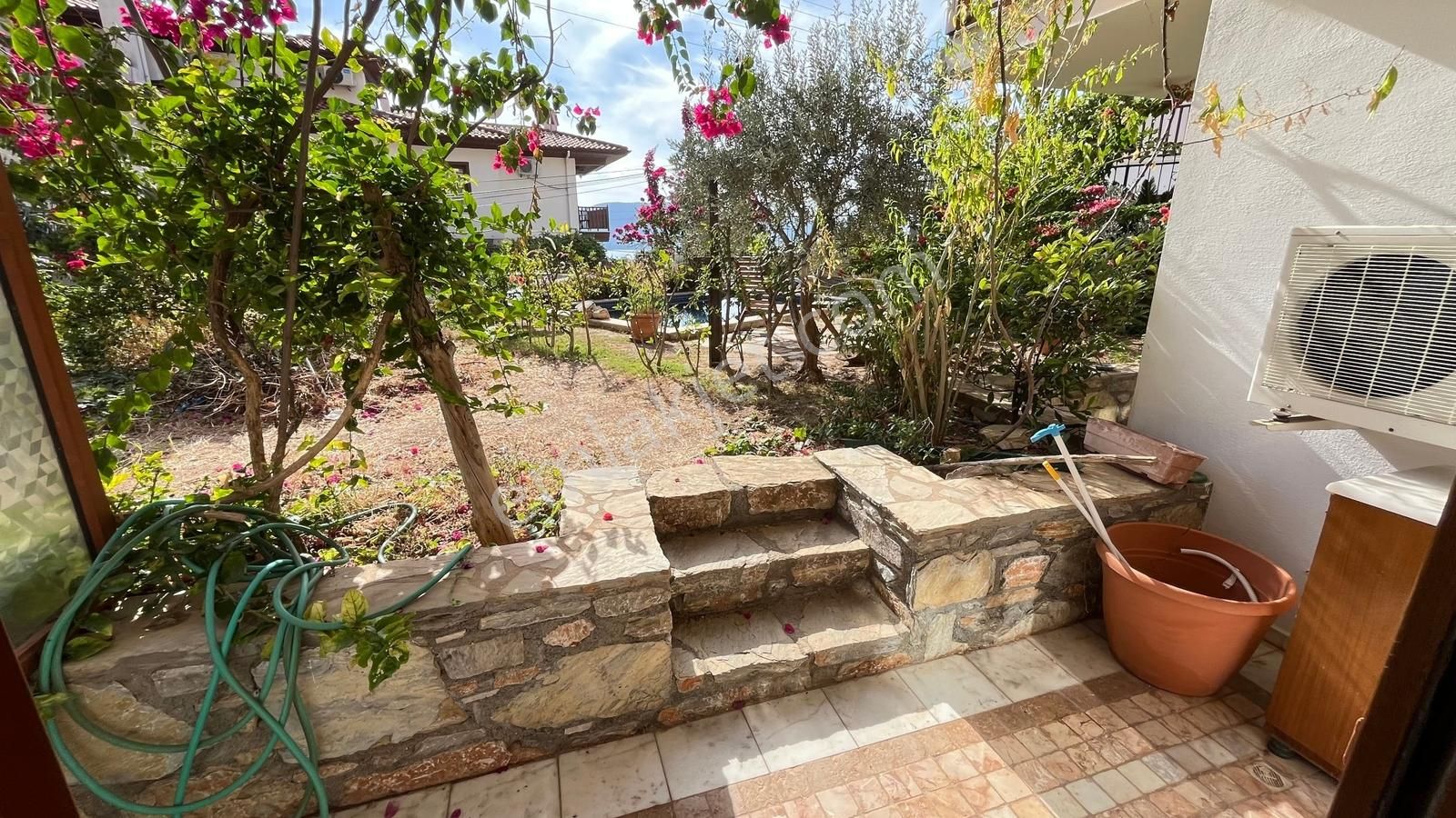 Deniz Manzaralı Akyaka Mimarisi 3+1 Bahçeli Dubleks Daire - Görsel 18