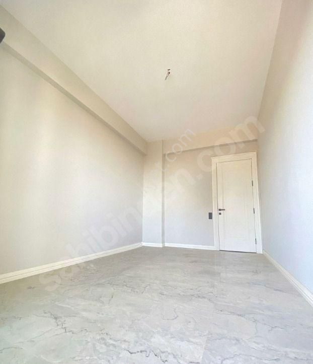 Ender Uysal Gayrimenkul'den Çakmak’ta Havuzlu Sitede Ara Kat Lüks 3.5+1... - Görsel 11