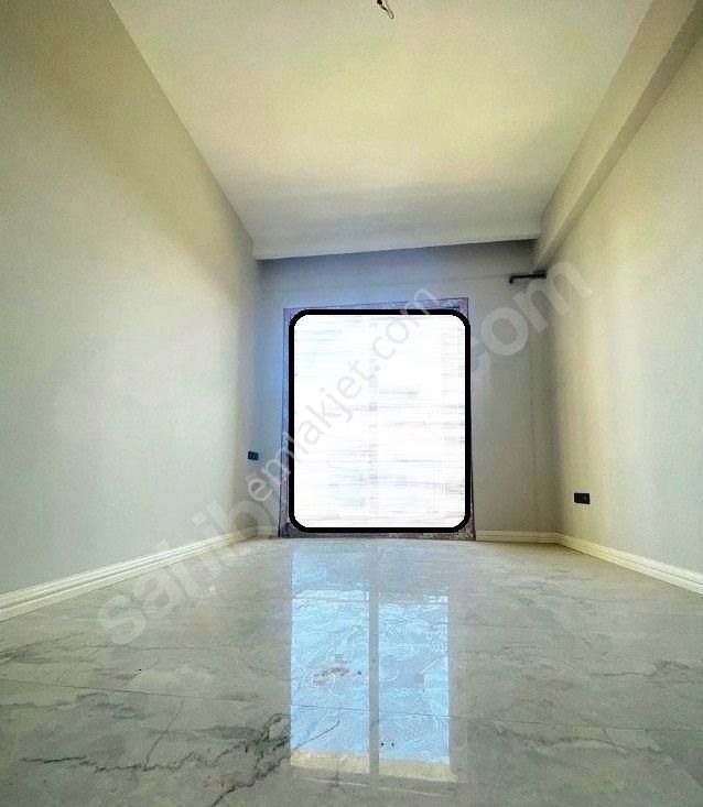 Ender Uysal Gayrimenkul'den Çakmak’ta Havuzlu Sitede Ara Kat Lüks 3.5+1... - Görsel 5