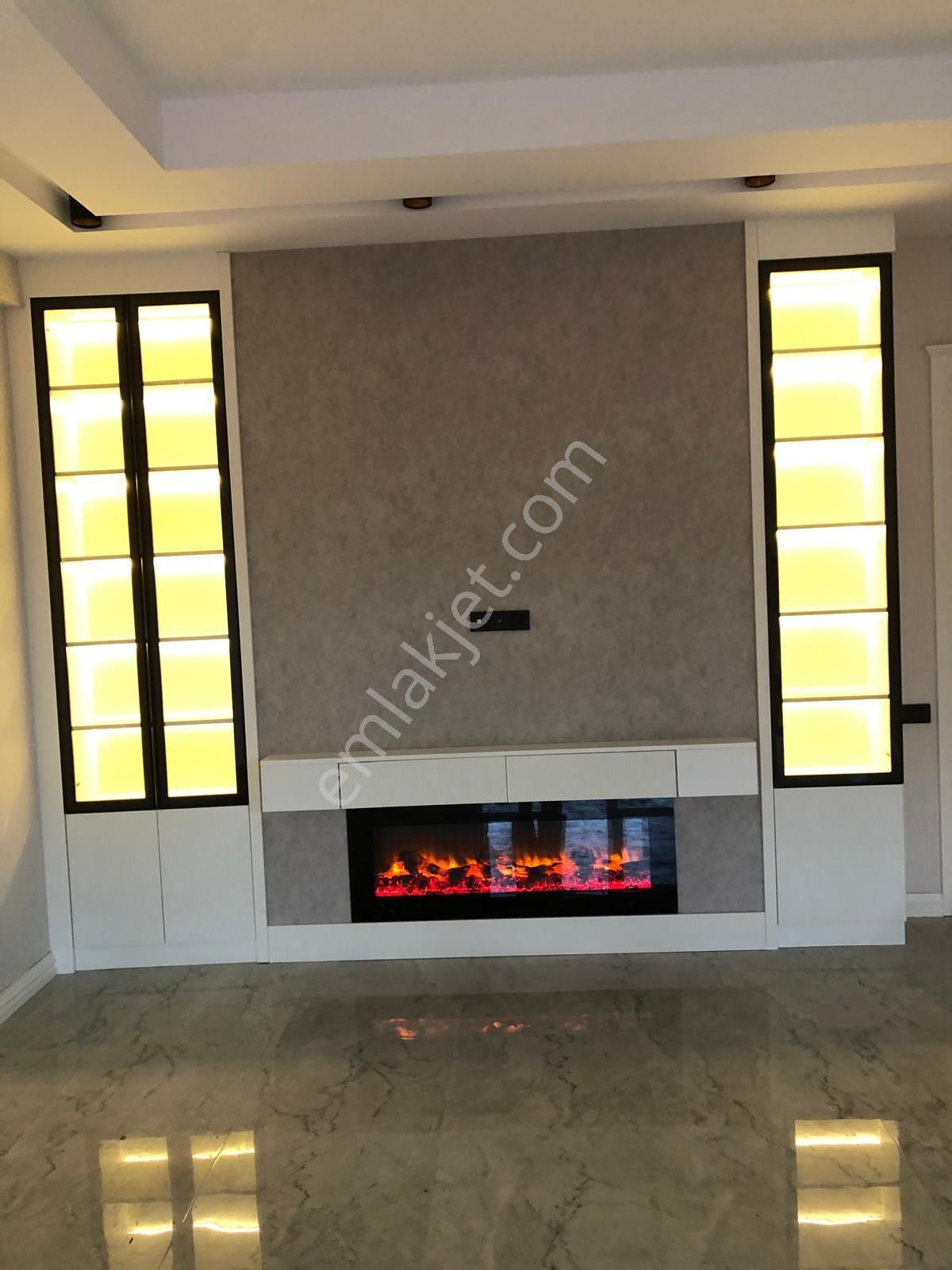 Ender Uysal Gayrimenkul'den Çakmak’ta Havuzlu Sitede Ara Kat Lüks 3.5+1... - Görsel 9