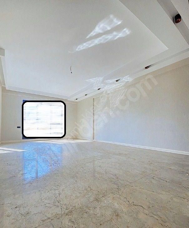 Ender Uysal Gayrimenkul'den Çakmak’ta Havuzlu Sitede Ara Kat Lüks 3.5+1... - Görsel 4