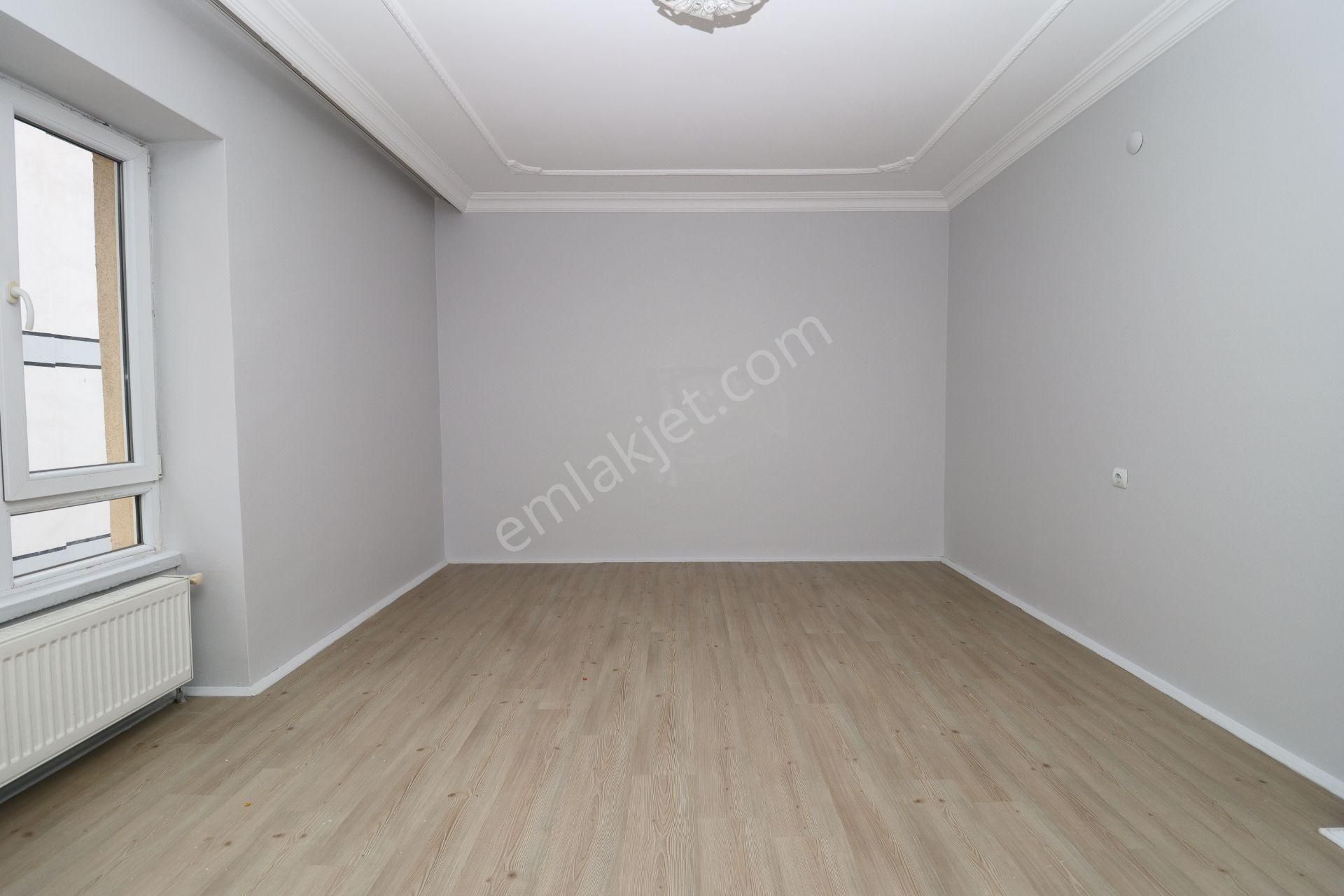 Akif'ten Topçu'da G/b Cephe Geniş Oturuma Hazır 2+1 Kiralık Daire - Görsel 9