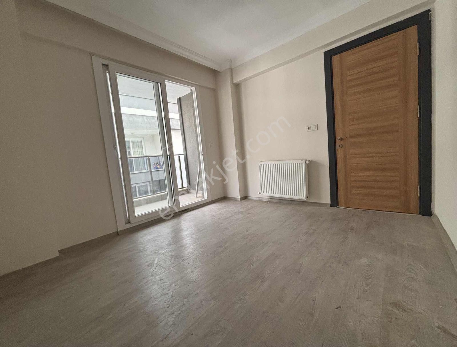 Havuzlu Sitede Acil Satılık 3+1 Lüks Daire - Görsel 18