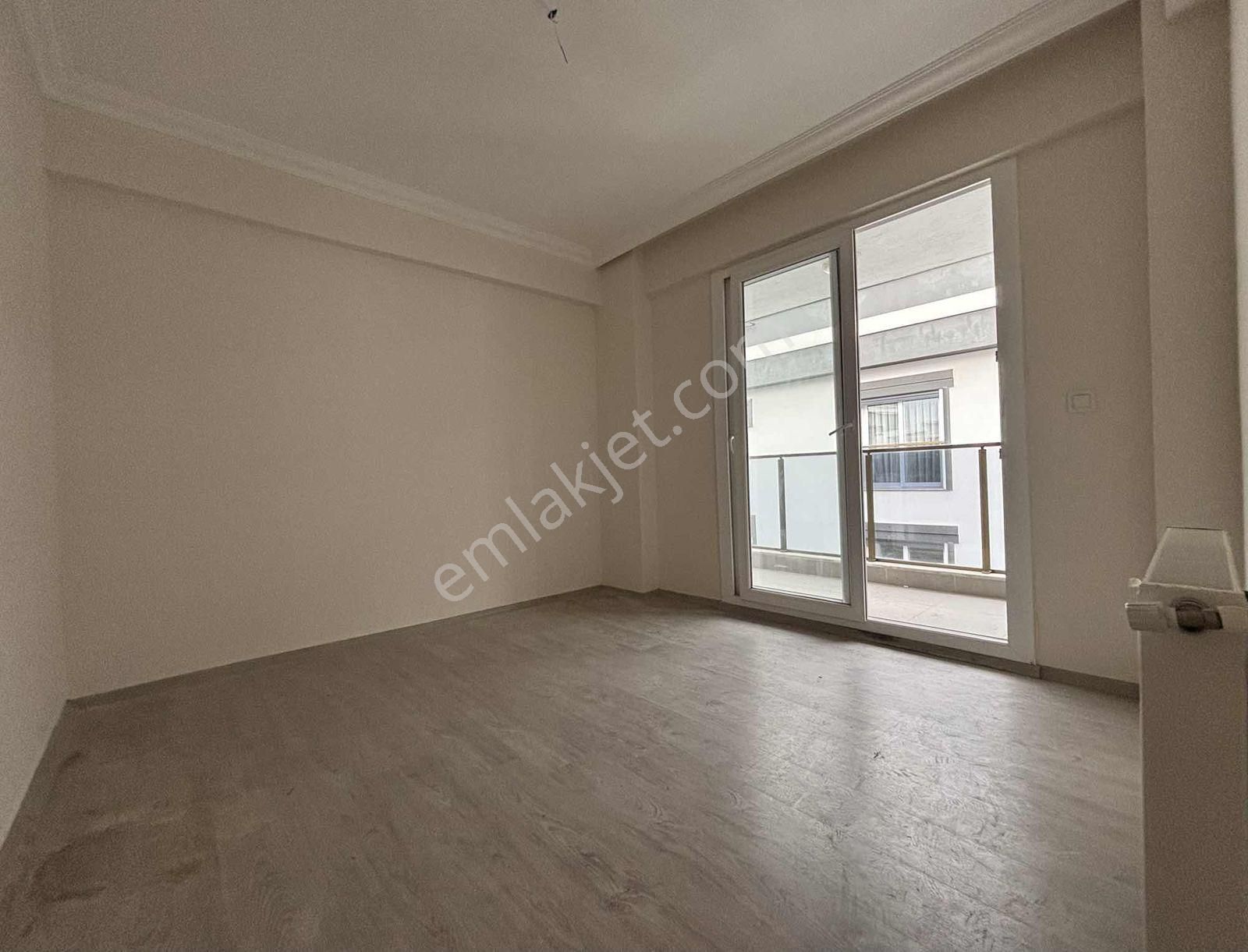 Havuzlu Sitede Acil Satılık 3+1 Lüks Daire - Görsel 13