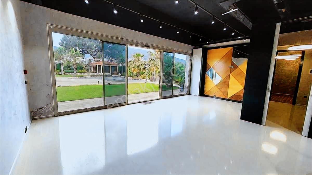 5.536 M² Müstakil Arazide Özgün Mimariyle Tasarlanmış Lüks Villa - Görsel 26