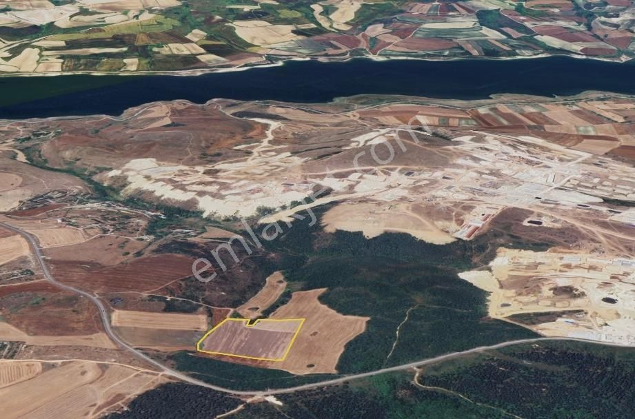 Arnavutköy Hacımaşlıda 17.792m²tarla-istanbul Havalimanı Yakını - Görsel 7