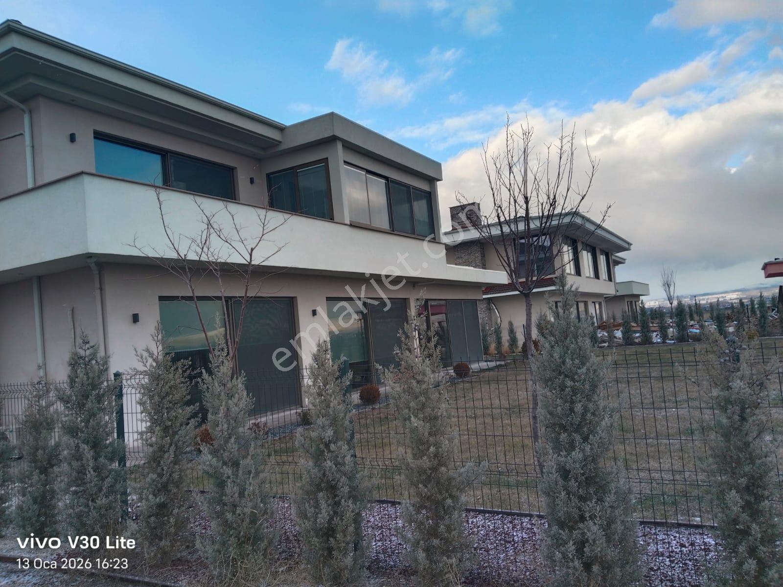 Gölbaşı Hacılar Mora Manzara Evlerinde 450 M2 5+1 Müstakil Bahçeli Natamam Satılık Villa - Görsel 32