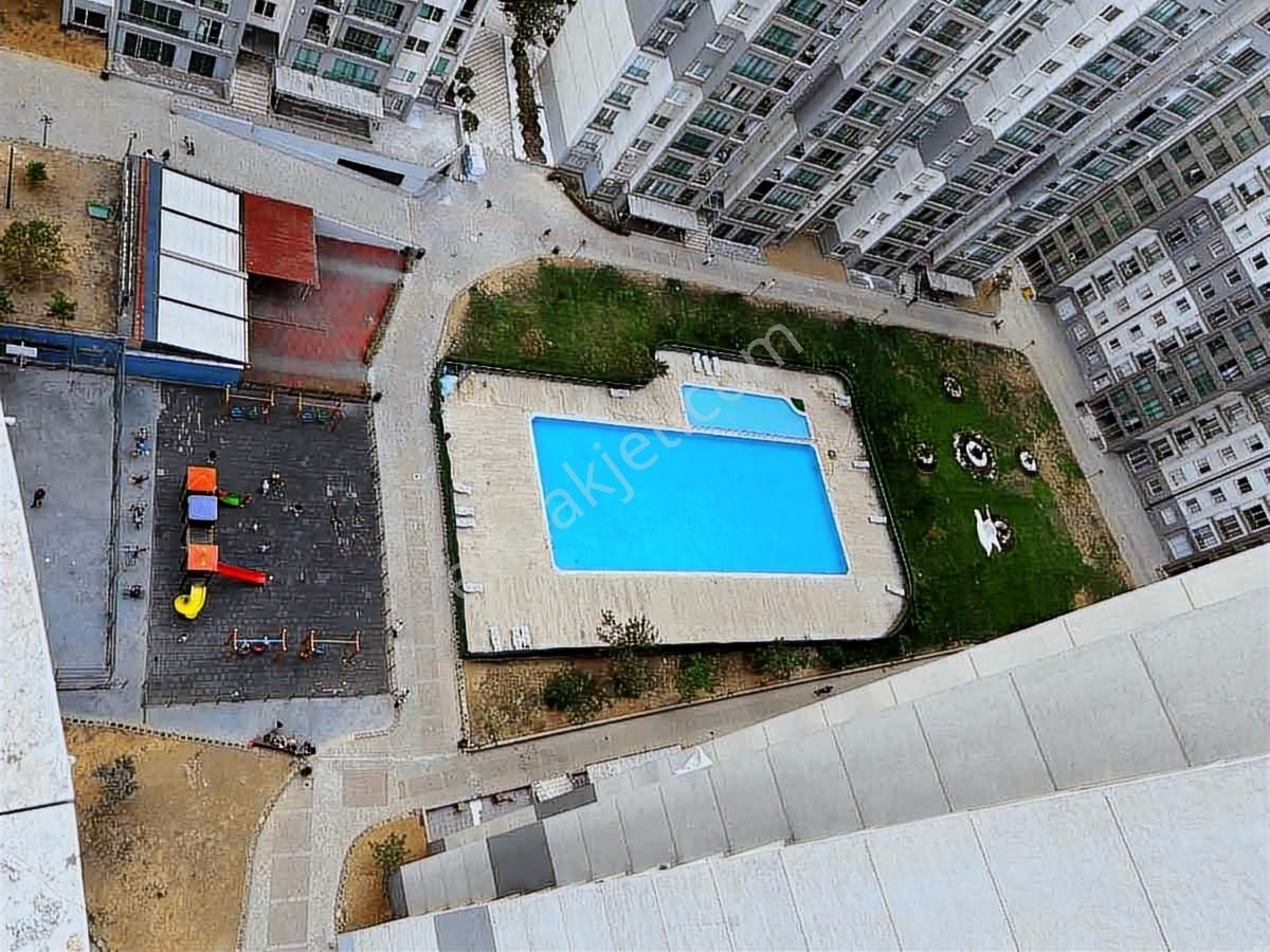 Esenyurt Fı Towerda Satılık Havuzlu, Güvenlıklı, 1+1 Genış Daıre - Görsel 4