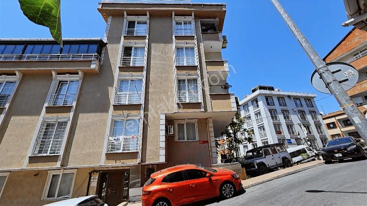 Örnektepe'de Cadde Üstü Kiralık Daire - Görsel 7