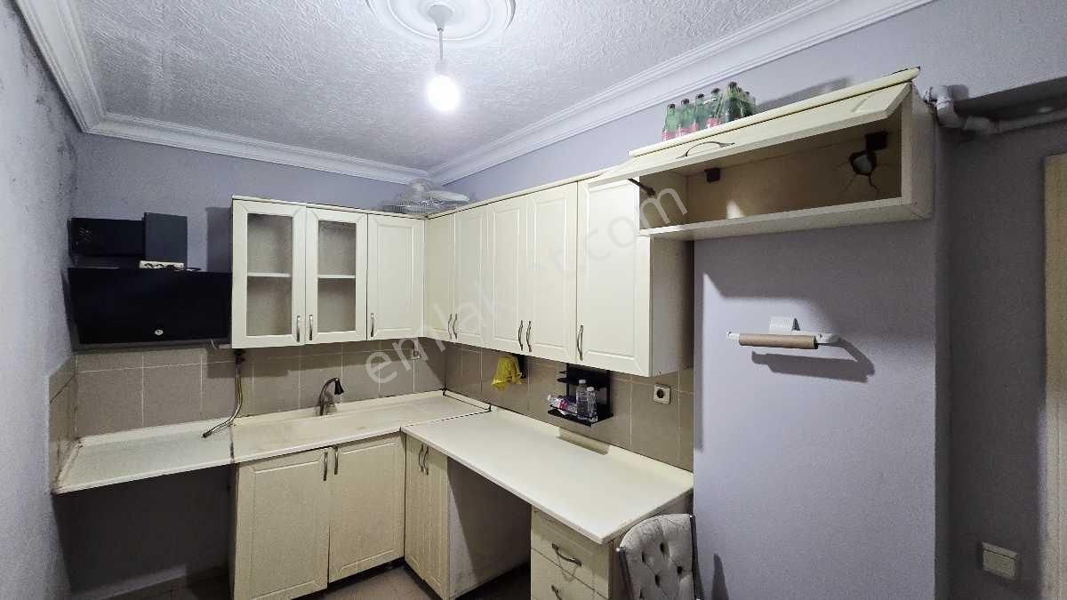 Örnektepe'de Cadde Üstü Kiralık Daire - Görsel 14